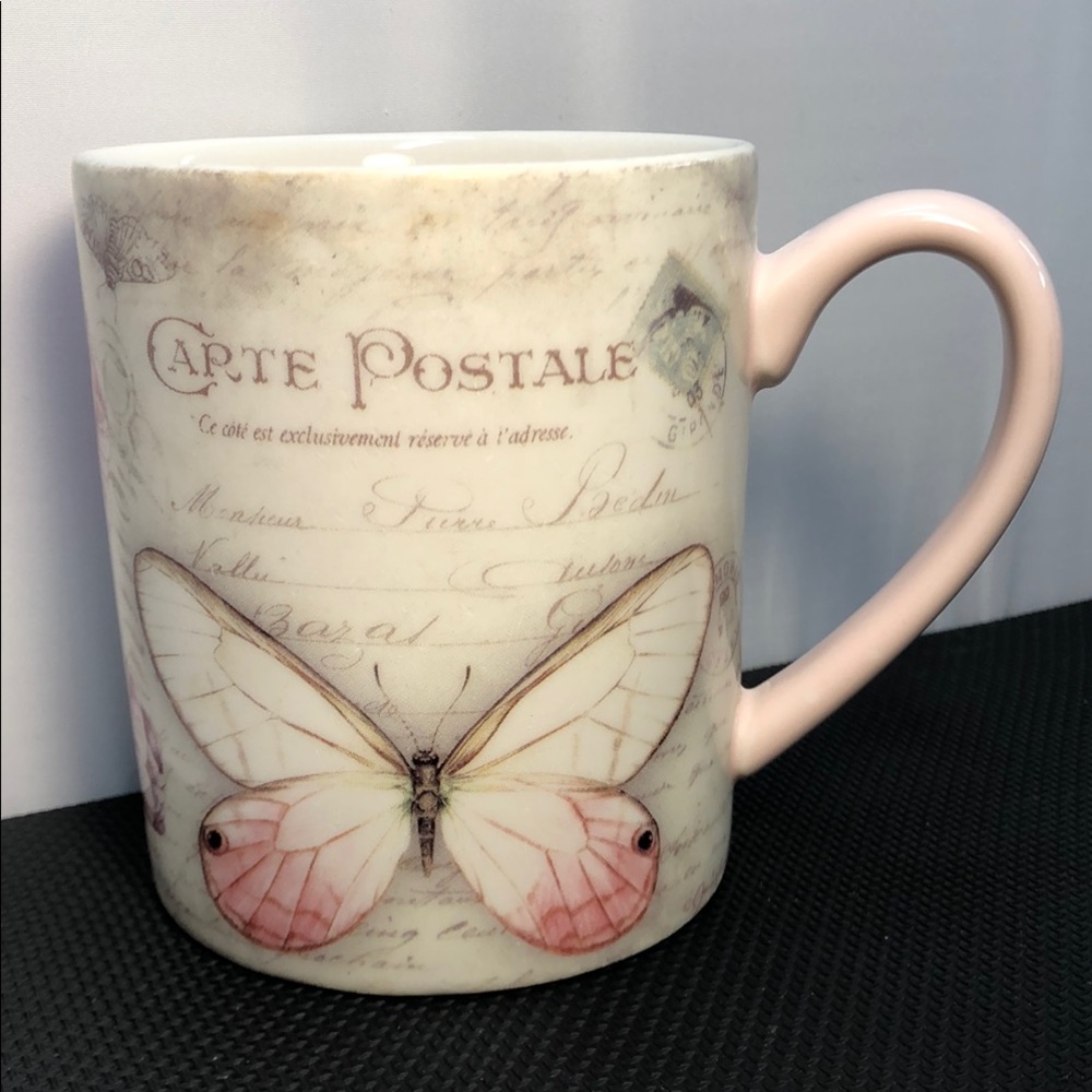 Carte Postale Butterfly Mug butterfly inside mug